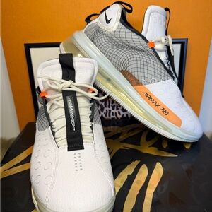 Nike White and black Athletic Shoes Airmax 720